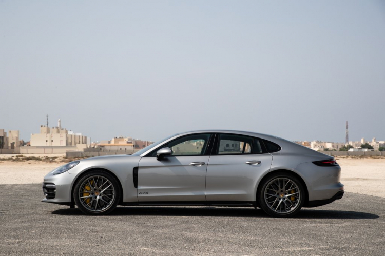 Chi tiết Porsche Panamera GTS 2019 giá hơn 10 tỷ, đắt hơn cả S63 AMG!!