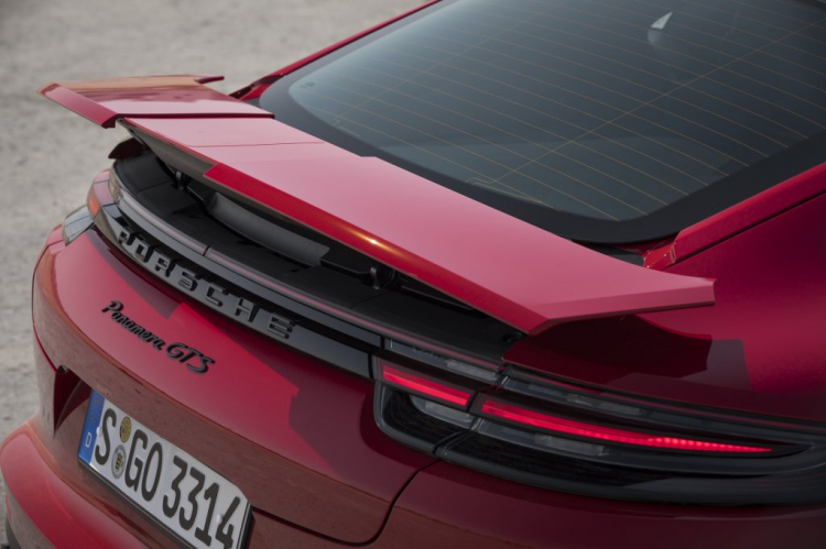 Chi tiết Porsche Panamera GTS 2019 giá hơn 10 tỷ, đắt hơn cả S63 AMG!!