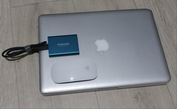 Ổ cứng gắn ngoài dành cho Macbook