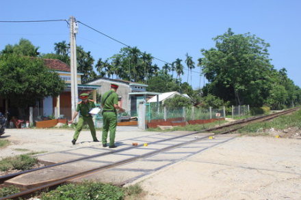 tai-nan-duong-sat-tai-thong-phu-khe-quang-nam.jpg