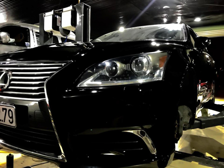 Lexus LS460L đời 2008 (XF40) được thợ Việt ‘’lên đời’’ bản facelift 2017 với chi phí 350 triệu đồng