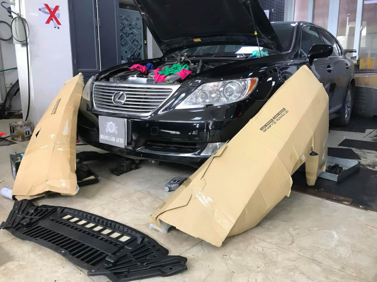 Lexus LS460L đời 2008 (XF40) được thợ Việt ‘’lên đời’’ bản facelift 2017 với chi phí 350 triệu đồng Lexus LS460L đời 2008 (XF40) được thợ Việt ‘’lên đời’’ bản facelift 2017 với chi phí 350 triệu đồng