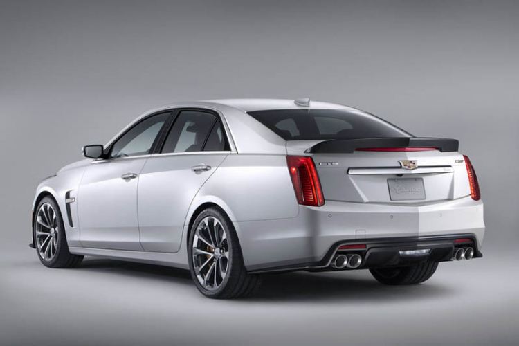 Cadillac CTS-V 2016 có tốc độ tối đa 322 km/h