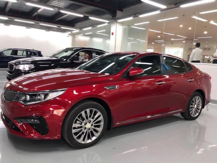 Kia Optima 2019 đã về đến các đại lý; 02 phiên bản giá từ 789 triệu đồng: Xe hạng D giá hạng C