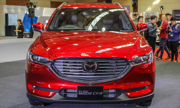 Cận cảnh Mazda CX-8 phiên bản 07 chỗ, máy dầu 2.2L có AWD tại Malaysia