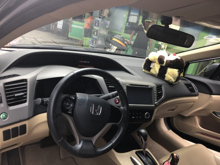 Bán xe Honda Civic 2014, form mới, 16300km