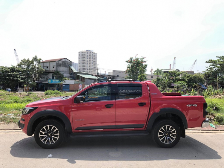 Bán Chevrolet Colorado High Country 2.8 2017 - odo 9xxxkm - 710 triệu Bán Chevrolet Colorado High Country 2.8 2017 - odo 9xxxkm - 710 triệu