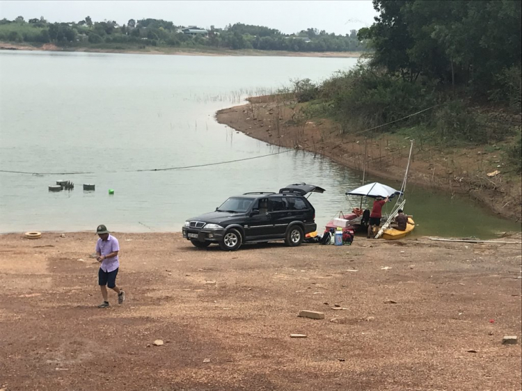 Đảo Năm Bầu, Hồ Trị An - một chuyến đi khám phá. Đảo Năm Bầu, Hồ Trị An - một chuyến đi khám phá.