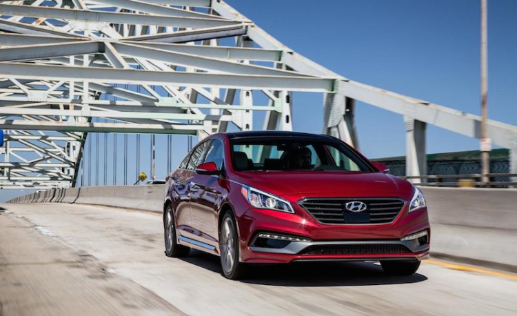 Hyundai Genesis và Sonata nhận giải thưởng uy tín về thẩm mỹ