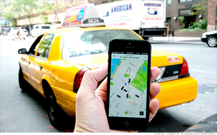Uber bị 45 hãng taxi "hội đồng" tại Mỹ