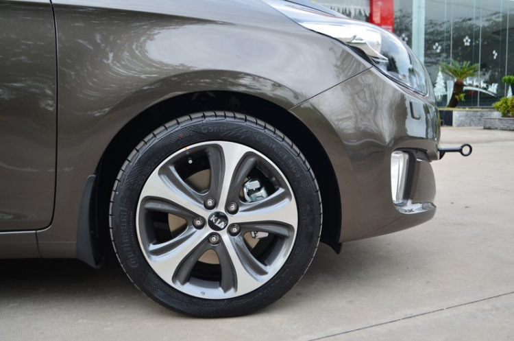 Có 750 triệu thì có thể mua xe fortuner hay không Có 750 triệu thì có thể mua xe fortuner hay không