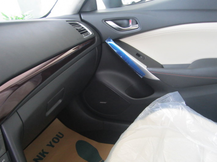 Em tinh mua một trong hai xe venza doi 2010 va camry 2.5q.2015. Ca 2 xe Tam gia khoang 1,4ty. Em tinh mua một trong hai xe venza doi 2010 va camry 2.5q.2015. Ca 2 xe Tam gia khoang 1,4ty.