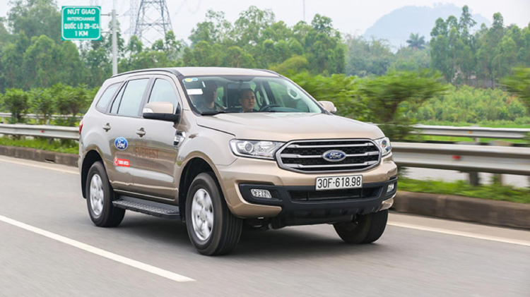 Ford Everest Ambiente AT qua lăng kính của giới kinh doanh vận tải chuyên nghiệp Ford Everest Ambiente AT qua lăng kính của giới kinh doanh vận tải chuyên nghiệp