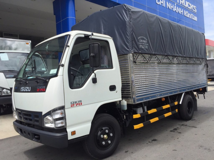 Những lưu ý khi chọn xe tải Isuzu để vận chuyển hàng hoá