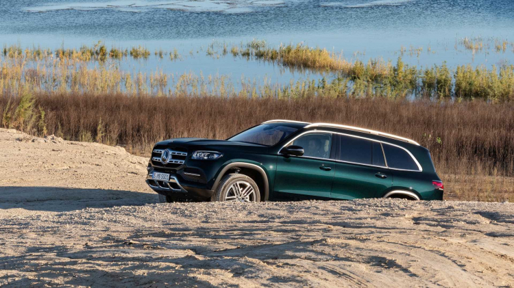 2020-mercedes-benz-gls-class (22).jpg 2020-mercedes-benz-gls-class (22).jpg
