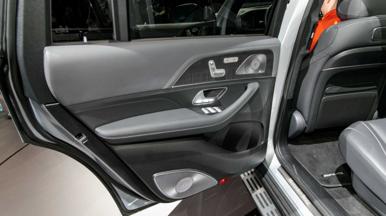 Mercedes-Benz giới thiệu GLS thế hệ hoàn toàn mới (X167): Đối trọng của BMW X7