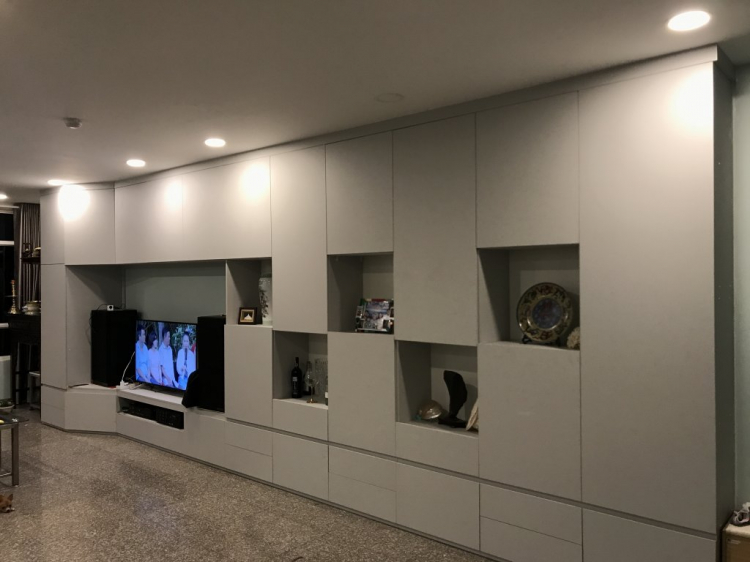 Thiết kế chỗ treo Quần áo đang mặc Thiết kế chỗ treo Quần áo đang mặc