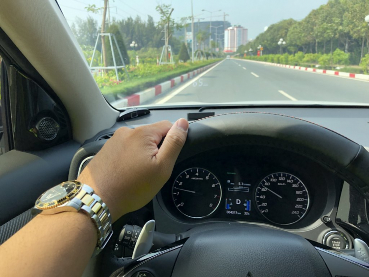 Lăn bánh tầm 1 tỷ em nên chọn: Mazda CX-5, Hyundai Tucson hay Mitsubishi Outlander? Lăn bánh tầm 1 tỷ em nên chọn: Mazda CX-5, Hyundai Tucson hay Mitsubishi Outlander?