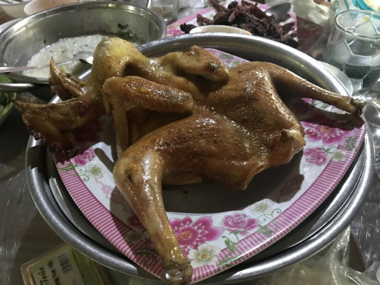 Đảo Năm Bầu, Hồ Trị An - một chuyến đi khám phá. Đảo Năm Bầu, Hồ Trị An - một chuyến đi khám phá.