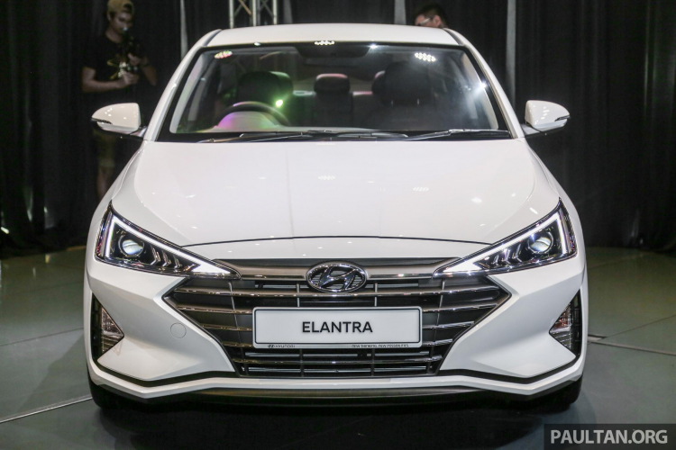 Xem trước Hyundai Elantra 2019 (facelift) sắp về Việt Nam tại Malaysia