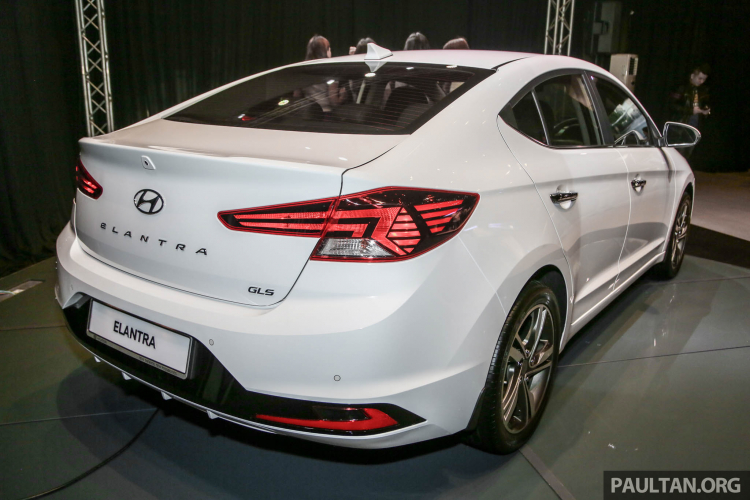 Xem trước Hyundai Elantra 2019 (facelift) sắp về Việt Nam tại Malaysia