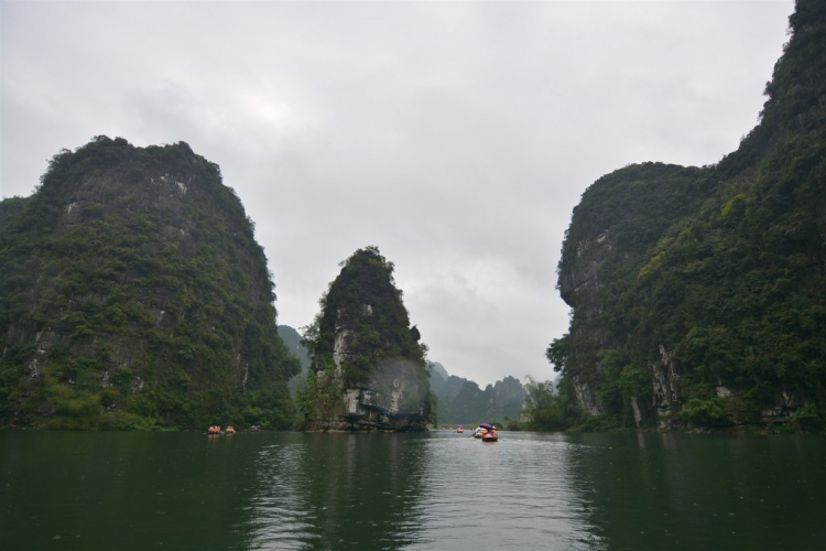 Xuyên Việt: Em đi chữa bệnh Sài Gòn - Thanh Hóa