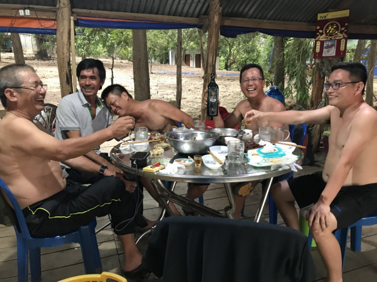 Đảo Năm Bầu, Hồ Trị An - một chuyến đi khám phá.