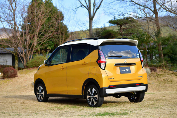 Có 800tr nên mua Toyota Yaris hay Hyundai Kona? Có 800tr nên mua Toyota Yaris hay Hyundai Kona?