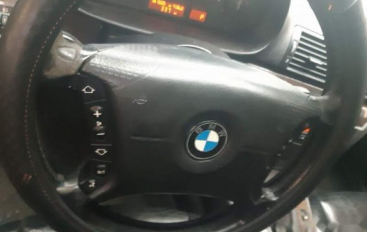Hành trình độ đẽo đầy “gian khổ” và “mồ hôi” cho con BMW 325i (E46)
