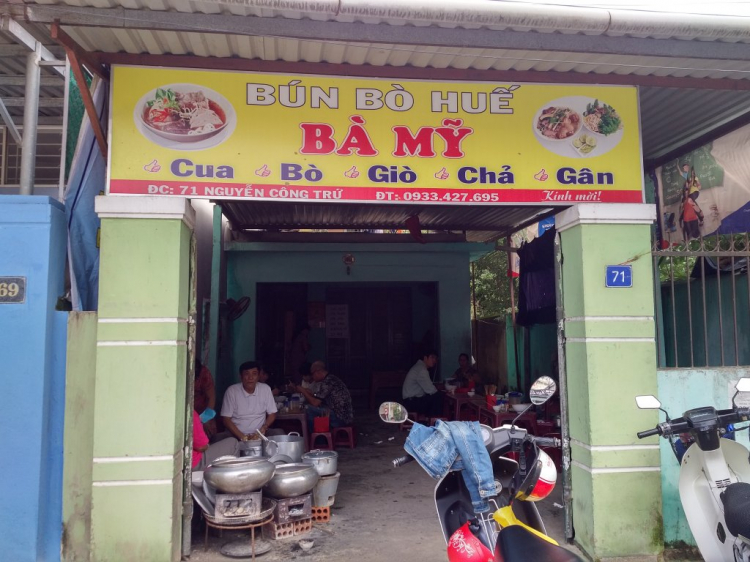 Về Huế ăn gì Về Huế ăn gì