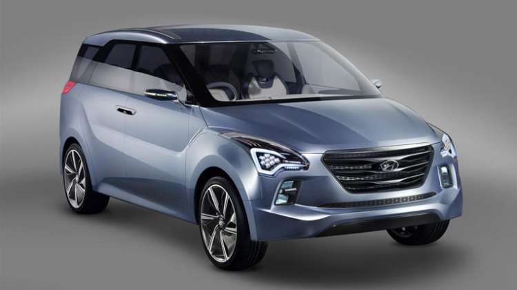 Hyundai chuẩn bị ra mắt xe 7 chỗ giống Innova