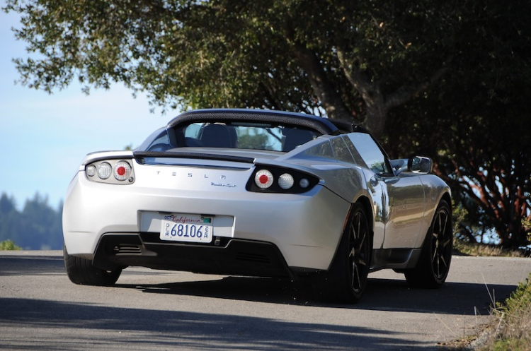 Tesla Roadster 3.0 chạy được 640 km/ 1 lần sạc