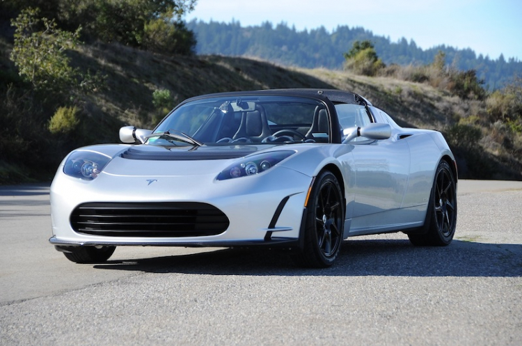 Tesla Roadster 3.0 chạy được 640 km/ 1 lần sạc