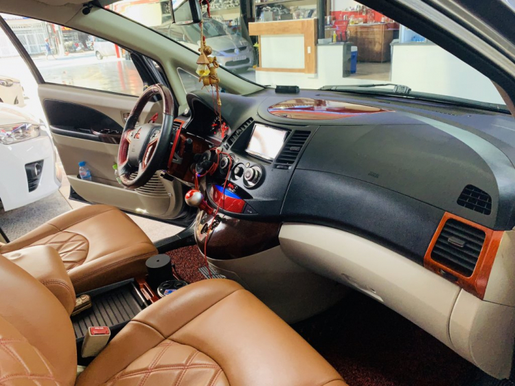 Cần tìm mua xe Mitsubishi Grandis 2008 trở lên Cần tìm mua xe Mitsubishi Grandis 2008 trở lên