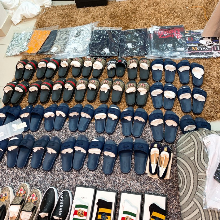 Thái Dương Authentic-Chuyên Bán Đồ Hiệu Gucci Fendi Dolce Hermes Givenchy LV Balenciaga,Saint,Ds v.v Thái Dương Authentic-Chuyên Bán Đồ Hiệu Gucci Fendi Dolce Hermes Givenchy LV Balenciaga,Saint,Ds v.v