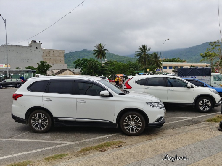 Phượt với Outlander xuyên 1/2 Việt gần 2.400km với Gia Đình nhỏ :)