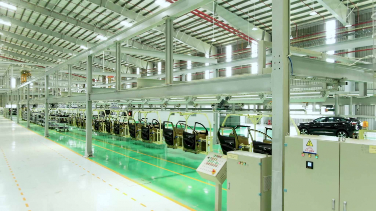 Nhà máy sản xuất xe du lịch cao cấp mới của THACO; nơi lắp MPV Traveller mới