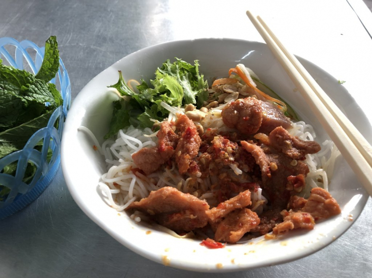 Review nhanh về đường đi Biên Hòa - Phú Yên tháng 4/2019 Review nhanh về đường đi Biên Hòa - Phú Yên tháng 4/2019