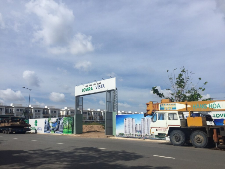 Nhà phố liền kề Lovera Park - Căn hộ Lovera Vista Khang Điền - Khu dân cư phong phú 4 bình chánh. Nhà phố liền kề Lovera Park - Căn hộ Lovera Vista Khang Điền - Khu dân cư phong phú 4 bình chánh.