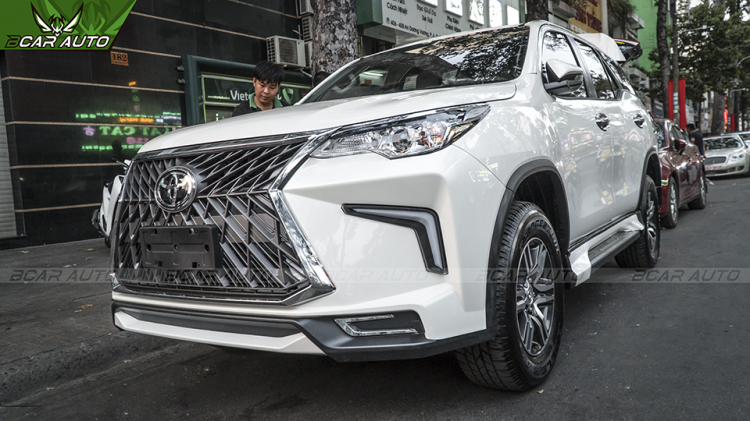 Độ Cản Fortuner mẫu Lexus 570 Sport