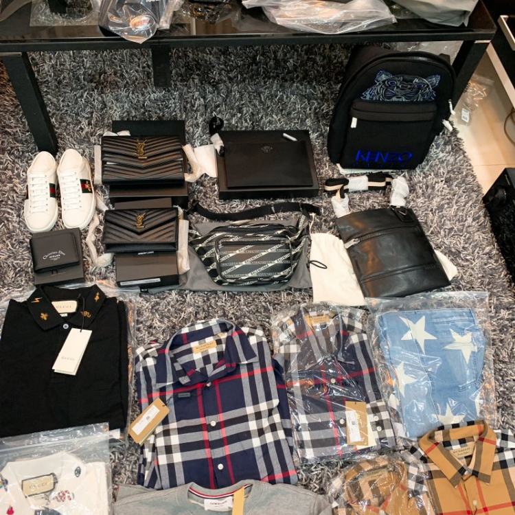 Thái Dương Authentic-Chuyên Bán Đồ Hiệu Gucci Fendi Dolce Hermes Givenchy LV Balenciaga,Saint,Ds v.v Thái Dương Authentic-Chuyên Bán Đồ Hiệu Gucci Fendi Dolce Hermes Givenchy LV Balenciaga,Saint,Ds v.v