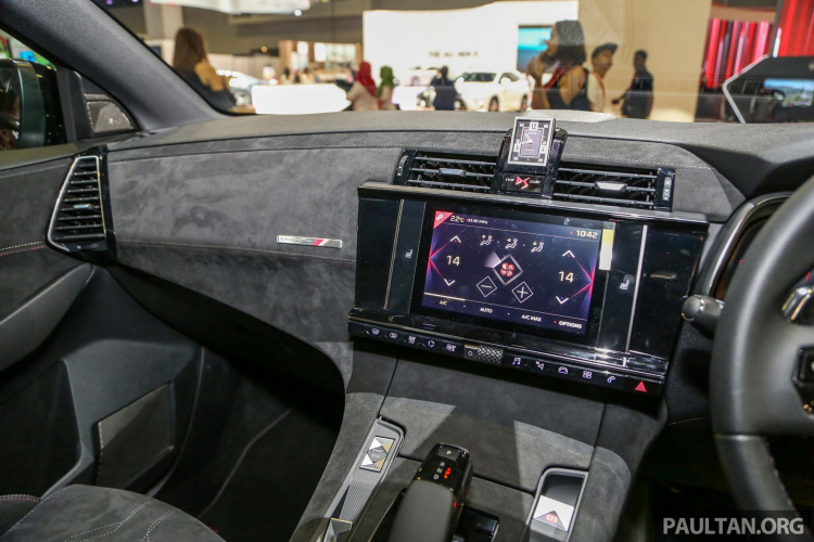 Định vị ngang tầm với Mercedes-Benz GLC: SUV Pháp DS7 Crossback có giá 1,1 tỷ đồng tại Malaysia