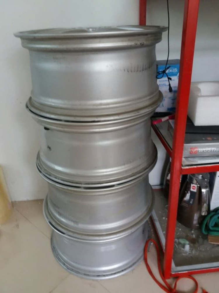 [THANH LÝ] Vành xe 4 MINI Alufelgen JCW Grip Spoke 520 8J x 18 ET 57 MINI F54 silber TOP 6856049