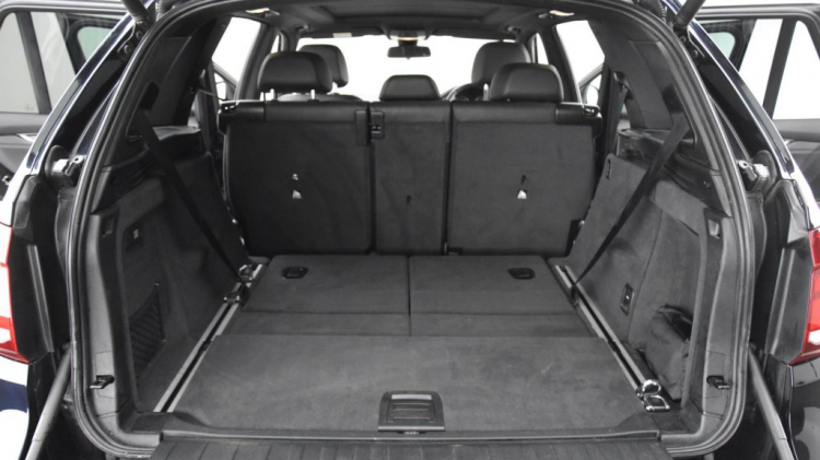 VinFast Fadil và SUV Lux SA 2.0 lộ diện ảnh chụp khoang động cơ VinFast Fadil và SUV Lux SA 2.0 lộ diện ảnh chụp khoang động cơ
