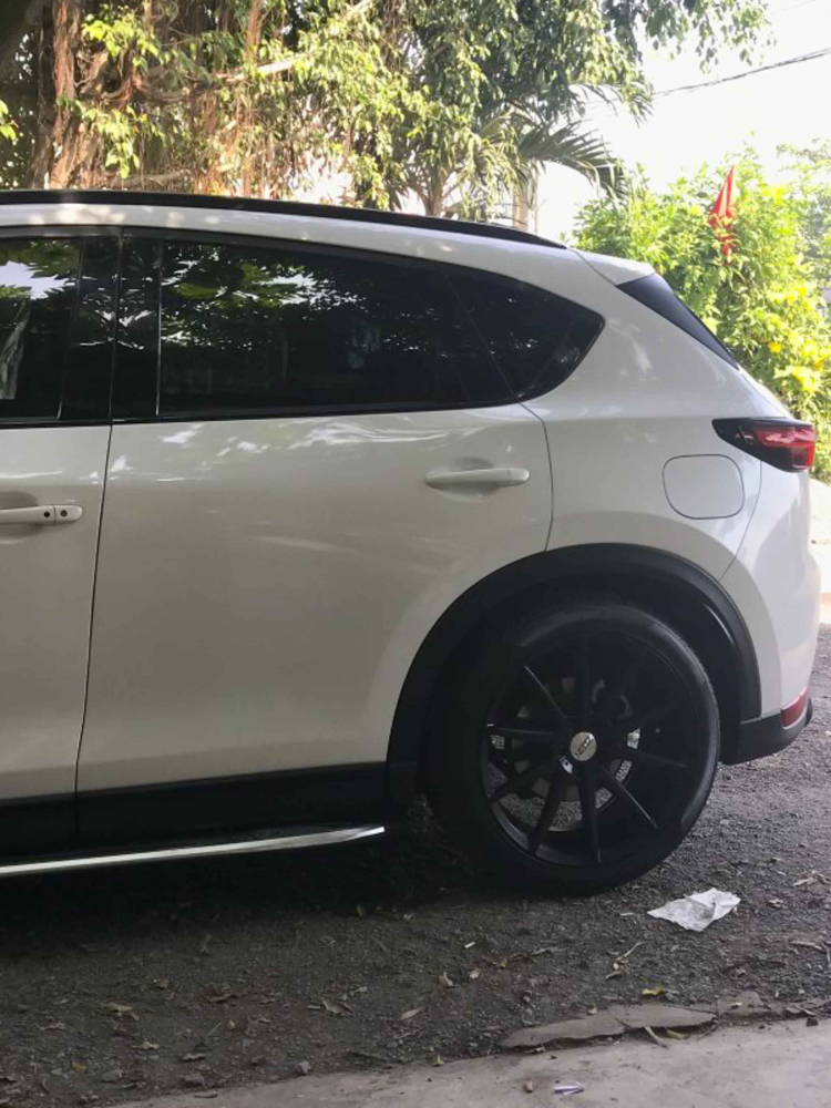 [Xe Độ & Đam Mê]  Trang điểm nhẹ cho Mazda CX-5 2018: “Zoom-zoom Black&White”
