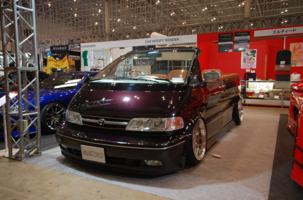 toyota-previa.jpg