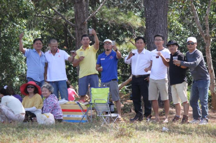 ( Chung tay 2...) Chùa Di Đà _ Bảo Lộc, chuyến từ thiện cuối năm của FIFC.