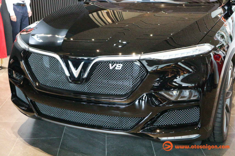 Cận cảnh Lux V8: Siêu SUV của VinFast có thể đạt tốc độ hơn 300km/h