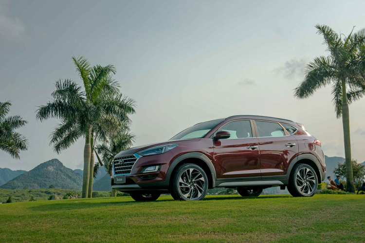 Hyundai Tucson 2019 có giá từ 799 triệu đồng; Elantra 2019 từ 580 triệu đồng tại Việt Nam Hyundai Tucson 2019 có giá từ 799 triệu đồng; Elantra 2019 từ 580 triệu đồng tại Việt Nam
