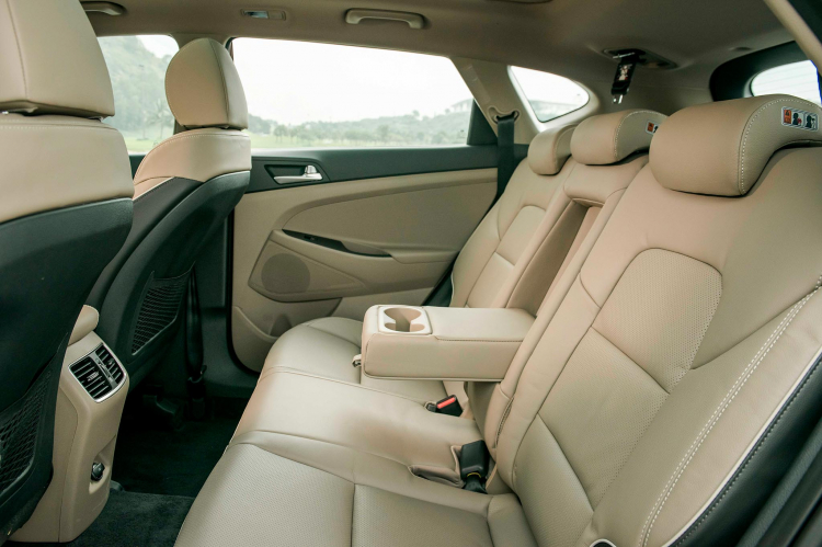 Hyundai Tucson 2019 có giá từ 799 triệu đồng; Elantra 2019 từ 580 triệu đồng tại Việt Nam Hyundai Tucson 2019 có giá từ 799 triệu đồng; Elantra 2019 từ 580 triệu đồng tại Việt Nam